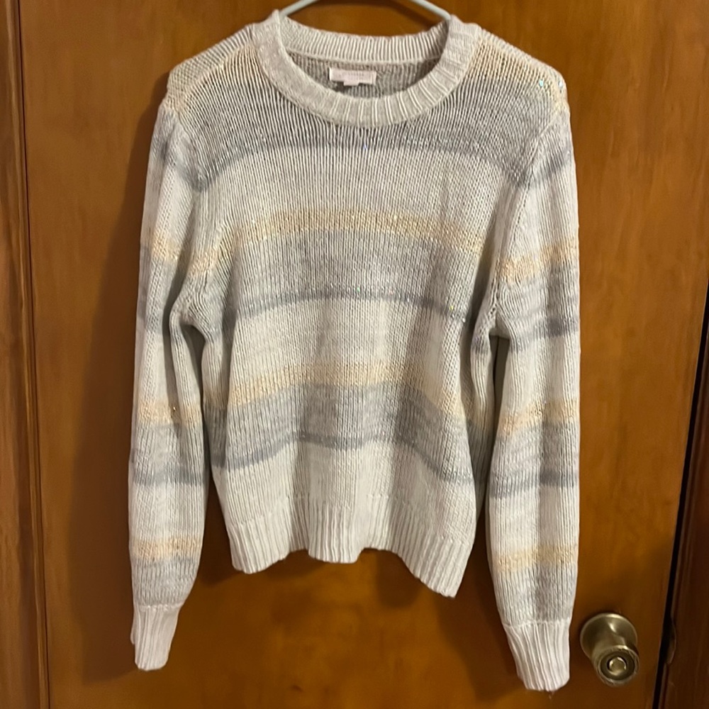 Sweater with sequins. Size L